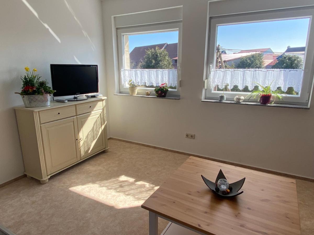 Schoen Moeblierte Wohnung In Genthin/ Ot Tucheim Екстер'єр фото